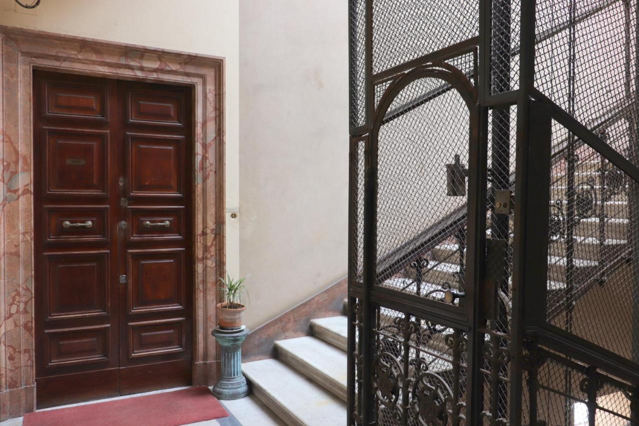 Trevi Grand Blu Suite B&B Rome Extérieur photo